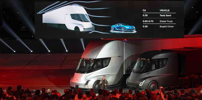 электро грузовик Tesla Semi Truck
